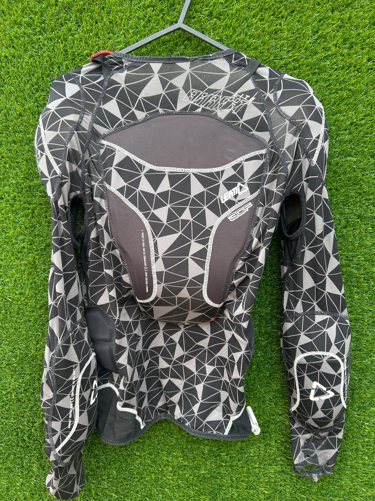leatt 3df youth L/XL