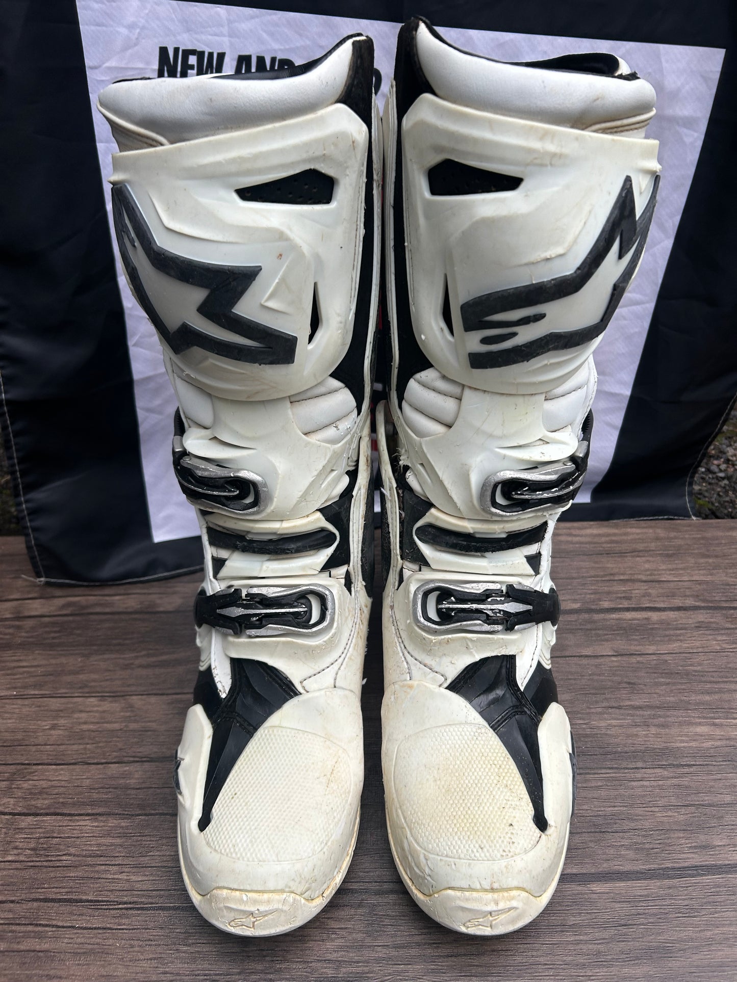 alpinestars tech 10 uk8