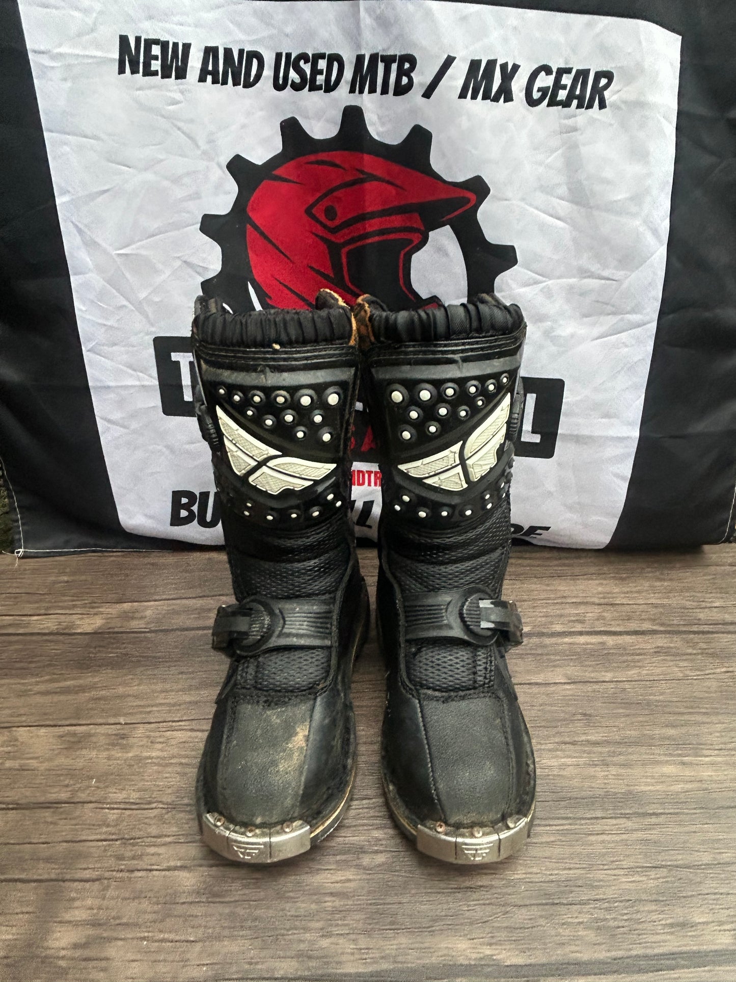 Fly boots ukj11